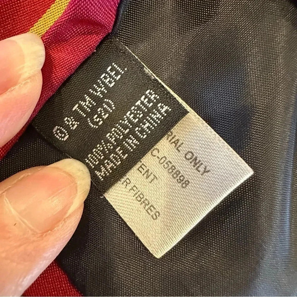 Harry Potter House Of Gryffindor Red & Gold Neck Tie - Picture 4 of 6